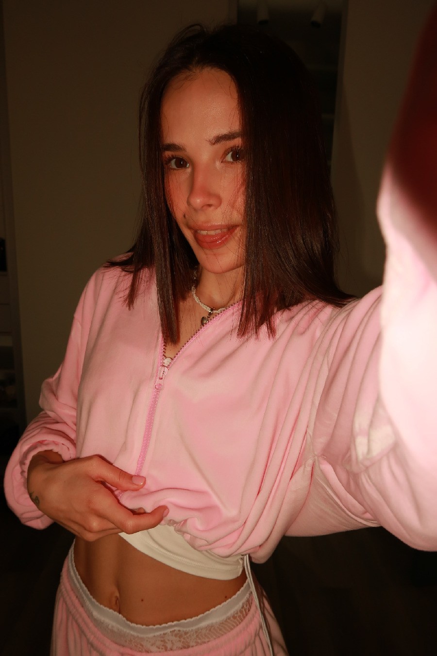 Tina brings the glow — live moments in Jaipur